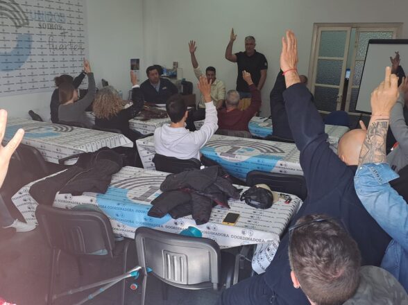 Trabajadores de la Corporación de Prácticos de Algeciras amenazan con paralizar su disponibilidad tras cuatro meses de tensiones